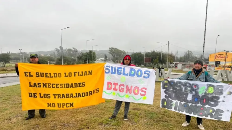 Valle Viejo acordó con los gremios un aumento de $40.000 en dos cuotas