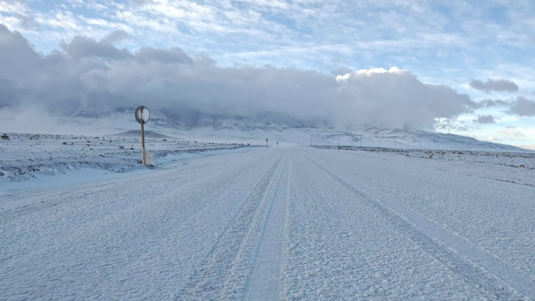 Alerta naranja en Catamarca: la cordillera se prepara para un nuevo golpe de nieve y viento