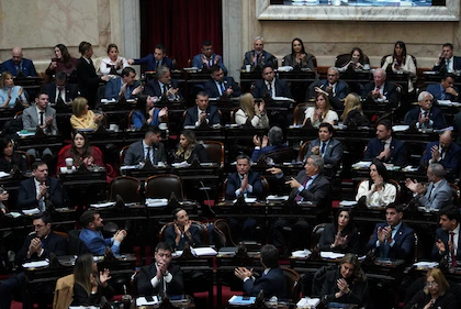 CAMBIO CLAVE EN EL BANCO CENTRAL: DIPUTADOS APROBÓ LIMITAR LA EMISIÓN DE PESOS