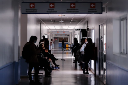 El Gobierno Nacional cambia las reglas: extranjeros no residentes deberán pagar la atención en hospitales nacionales