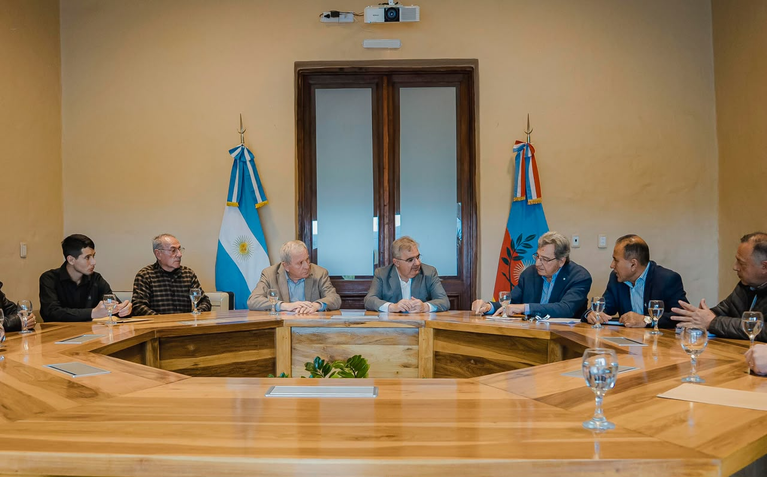 CASA DE GOBIERNO: JALIL Y OSCAR CASTILLO JUNTOS
