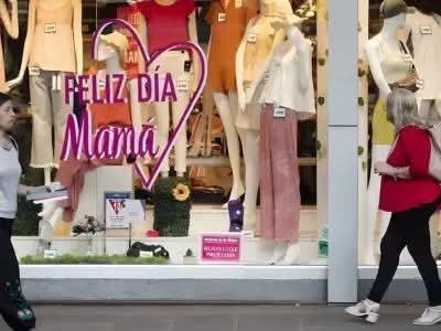 Día de la Madre: las ventas minoristas volvieron a caer y crece la cautela en el consumo